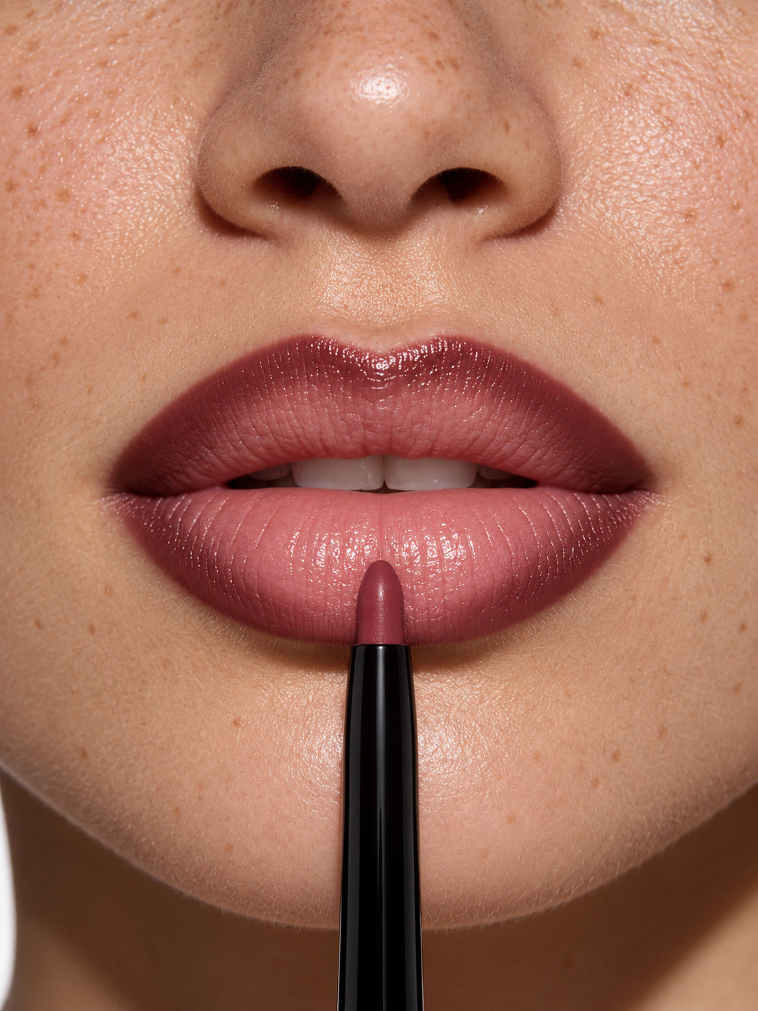 Lip Liner shade 206 being applied